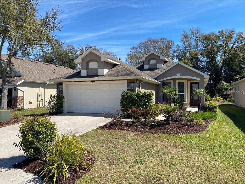 8274 Bridgeport Bay Cir., Mount Dora, FL 32757