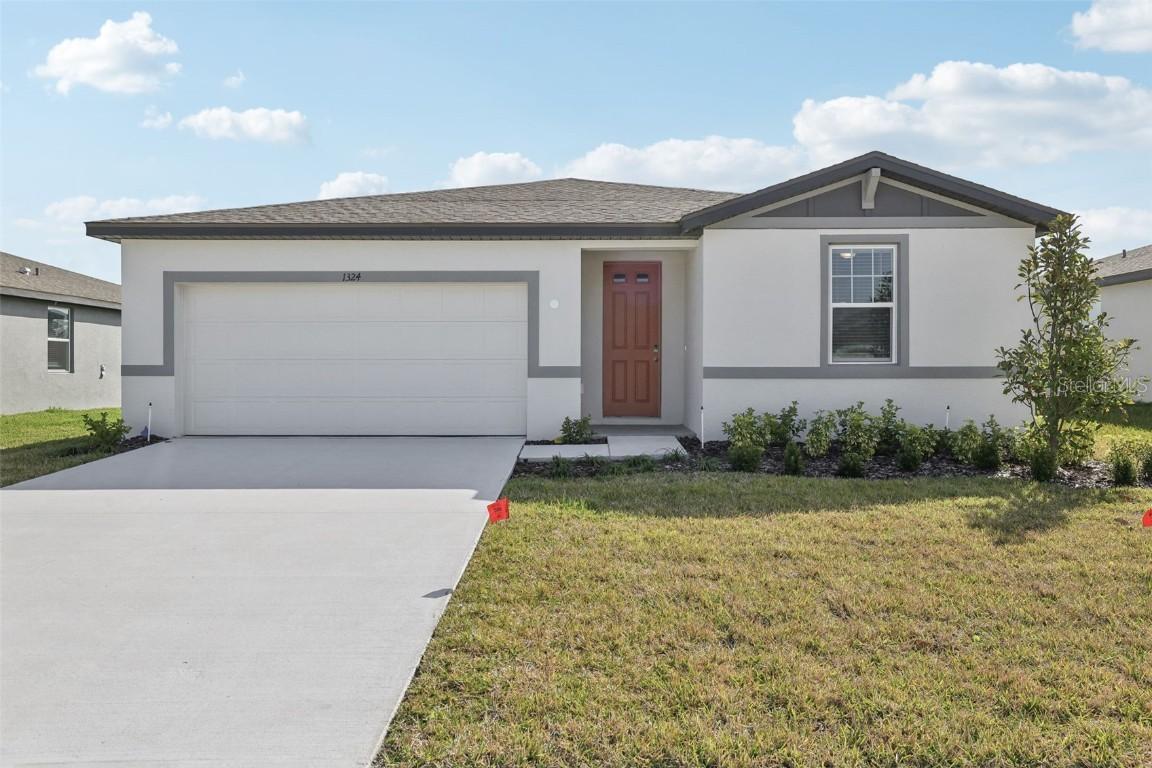 1324 Oak Valley Dr., Auburndale, FL 33823