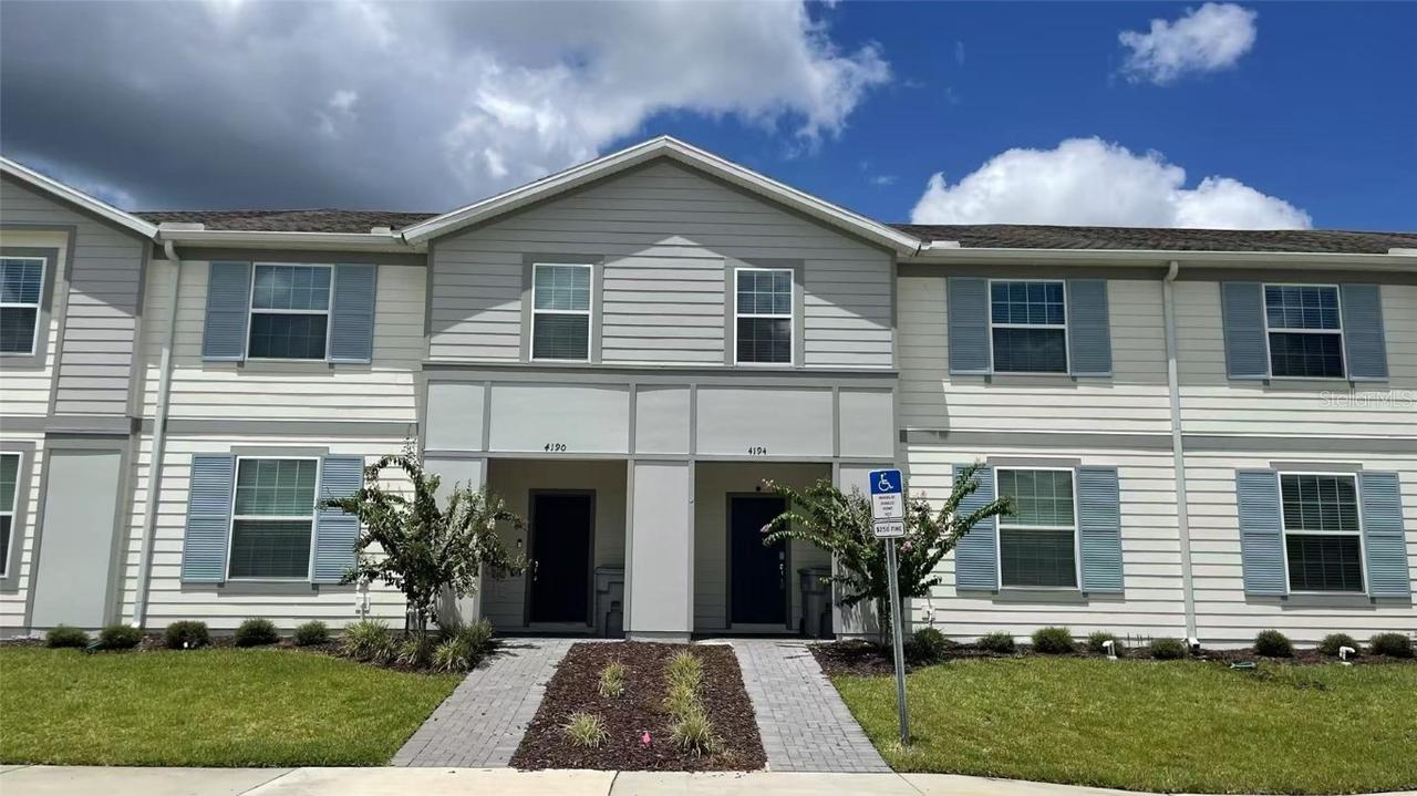 4190 Lana Ave., Davenport, FL 33897