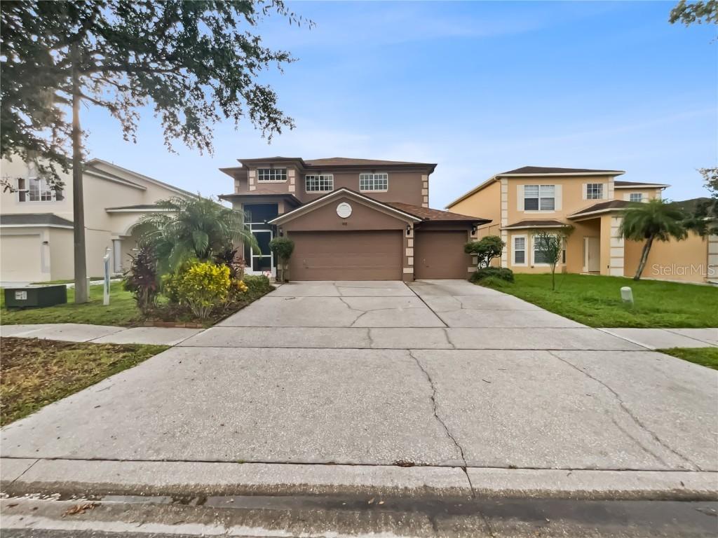 148 Harwood Cir., Kissimmee, FL 34744
