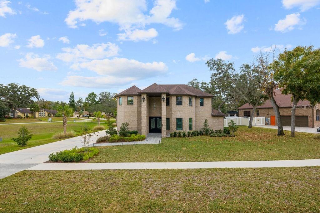 465 Songbird Way, Apopka, FL 32712