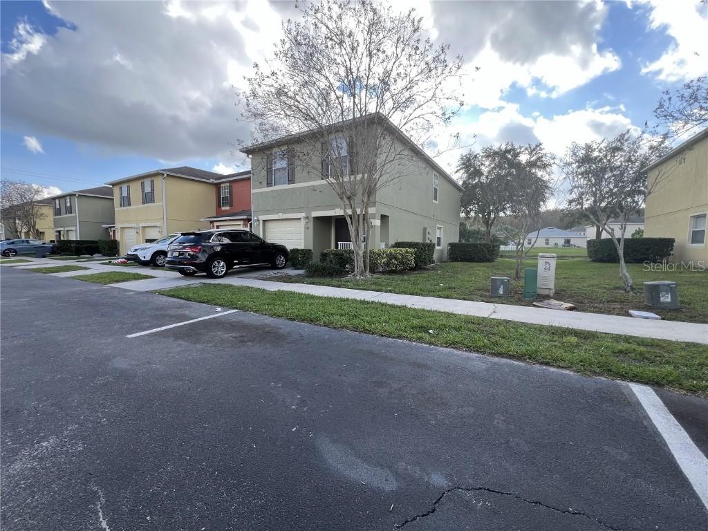 572 Cresting Oak Cir. #19, Orlando, FL 32824