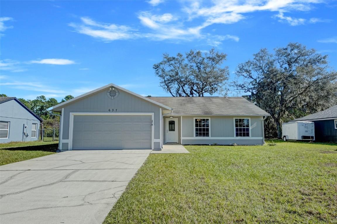 637 Twin Lake Ave., Deltona, FL 32738
