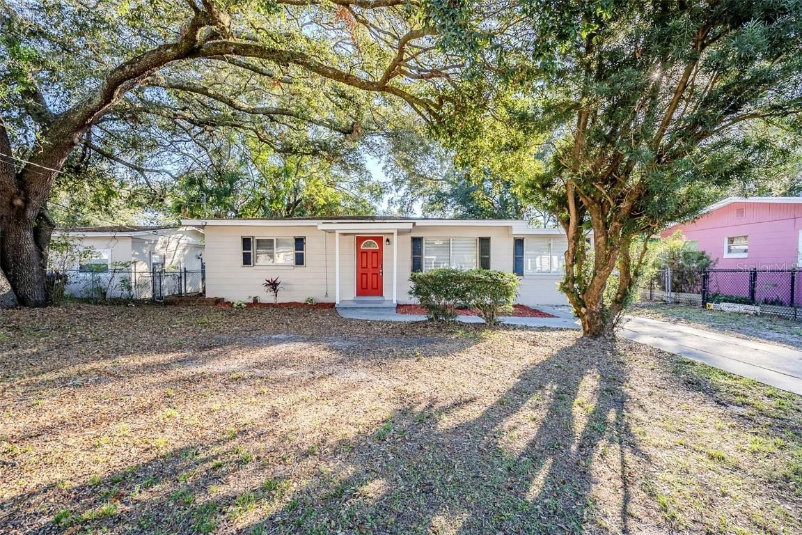 5216 Montague Pl., Orlando, FL 32808