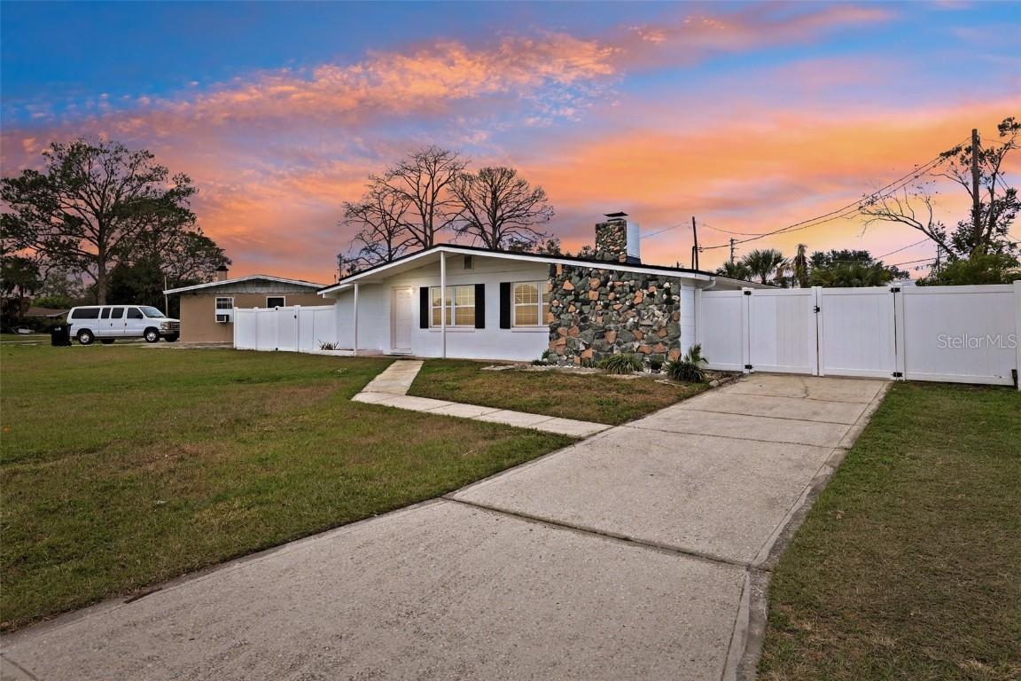1413 Evangeline Ave., Orlando, FL 32809
