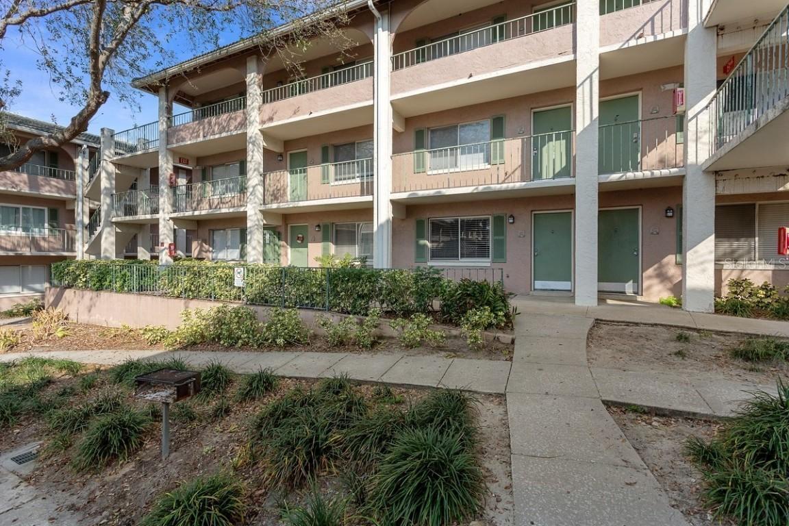 145 Oyster Bay Cir. #200, Altamonte Springs, FL 32701
