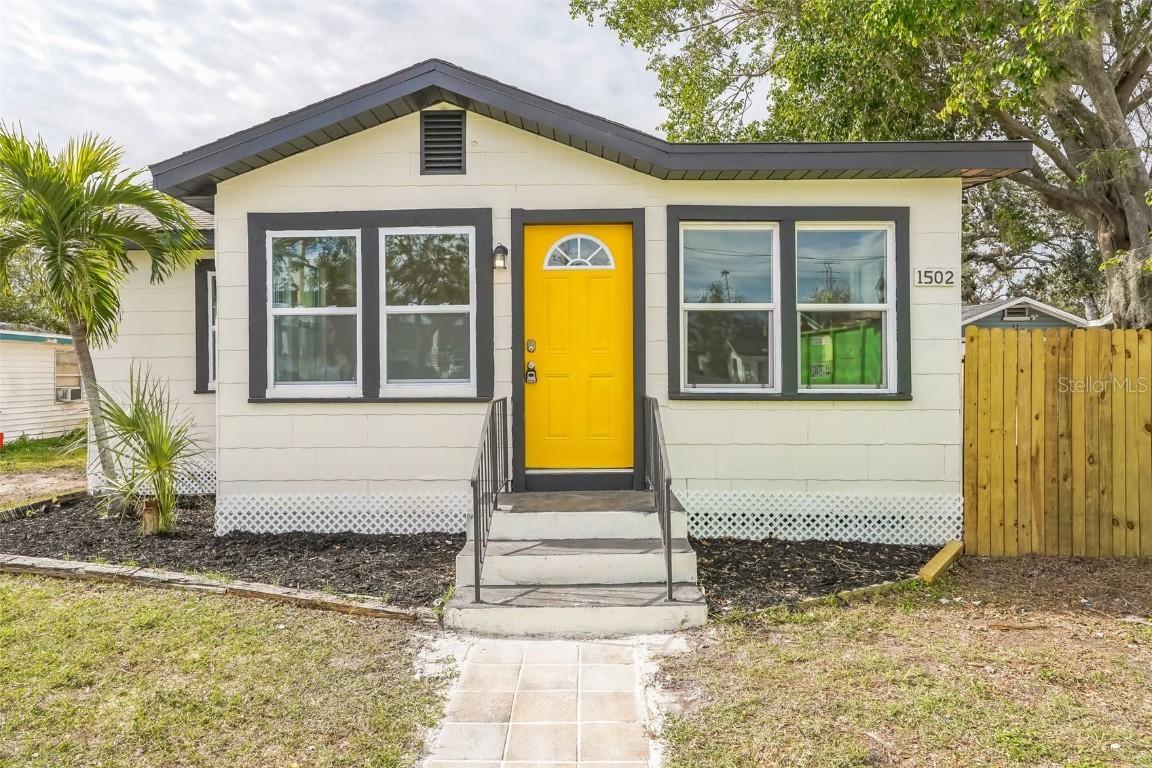 1502 10th St., Bradenton, FL 34205