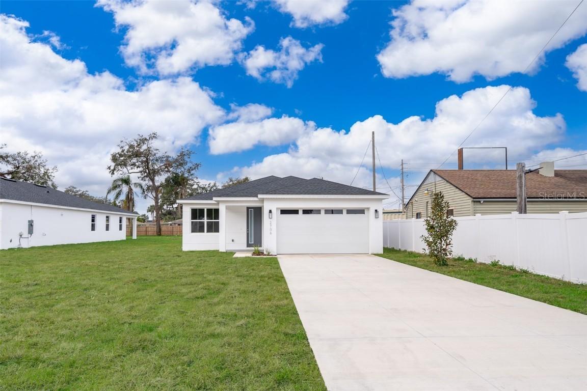 2706 Alamo Dr., Orlando, FL 32805
