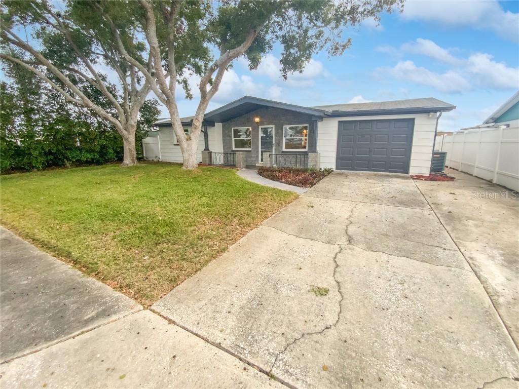 1414 Wickham Ln., Holiday, FL 34691