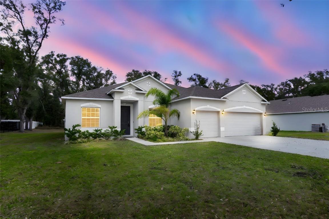 606 Urick St., Fruitland Park, FL 34731