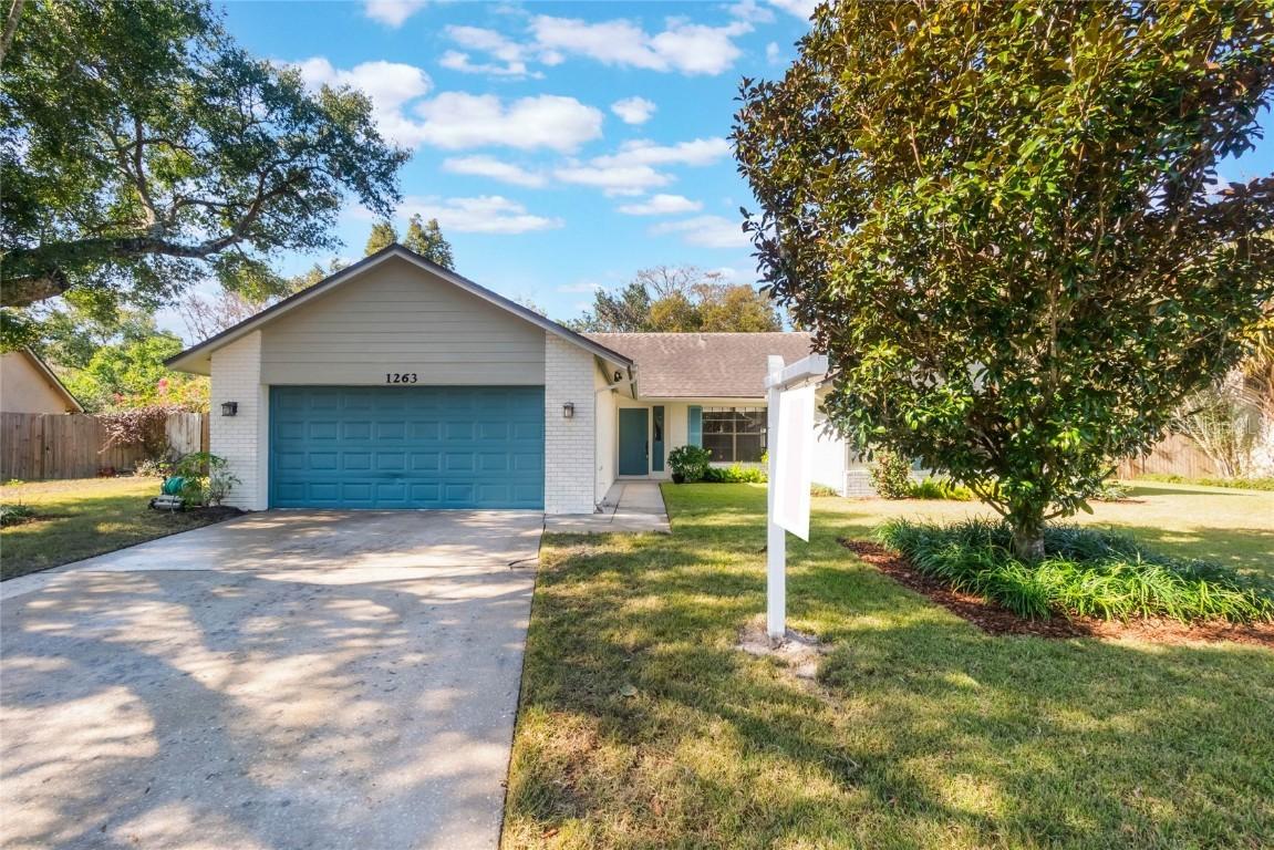 1263 Punta Gorda Cir., Winter Springs, FL 32708