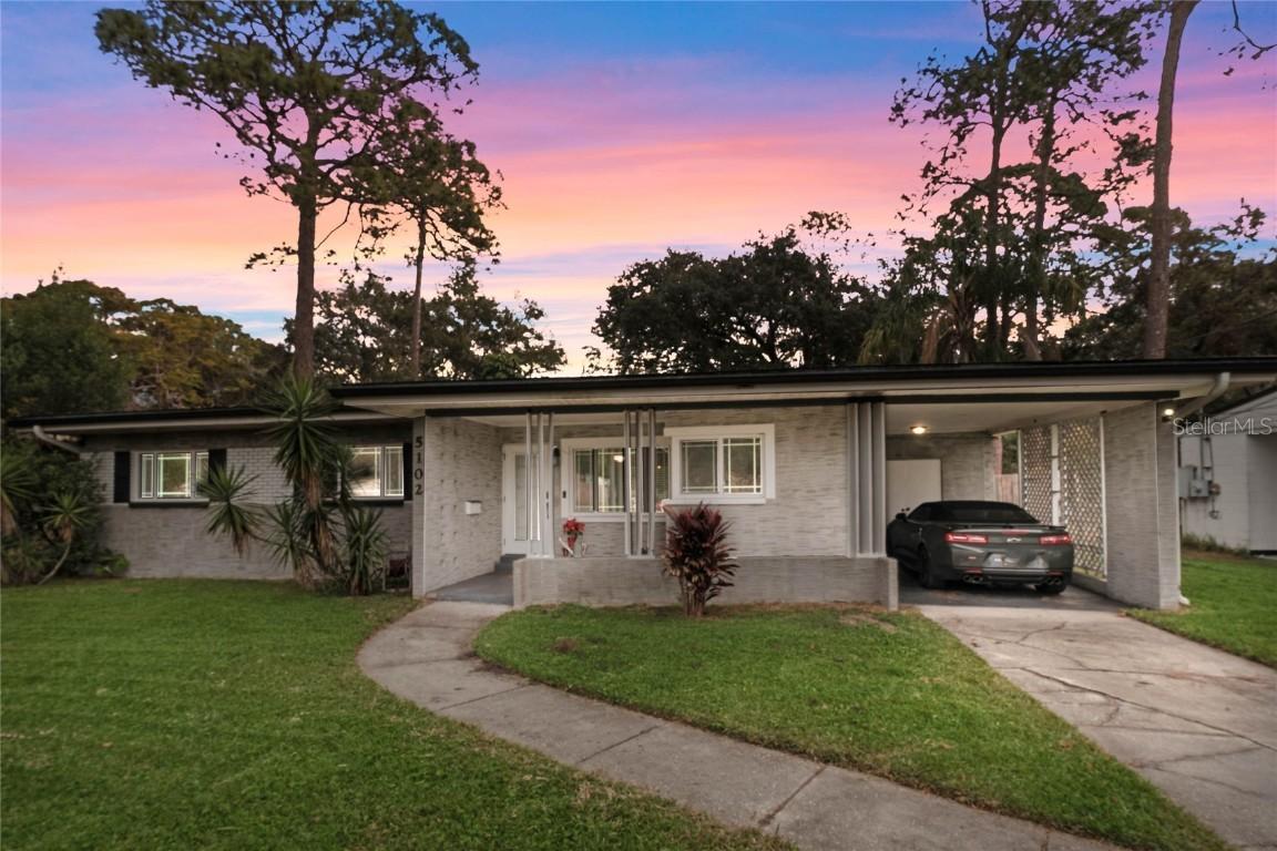 5102 Lake Howell Rd., Winter Park, FL 32792