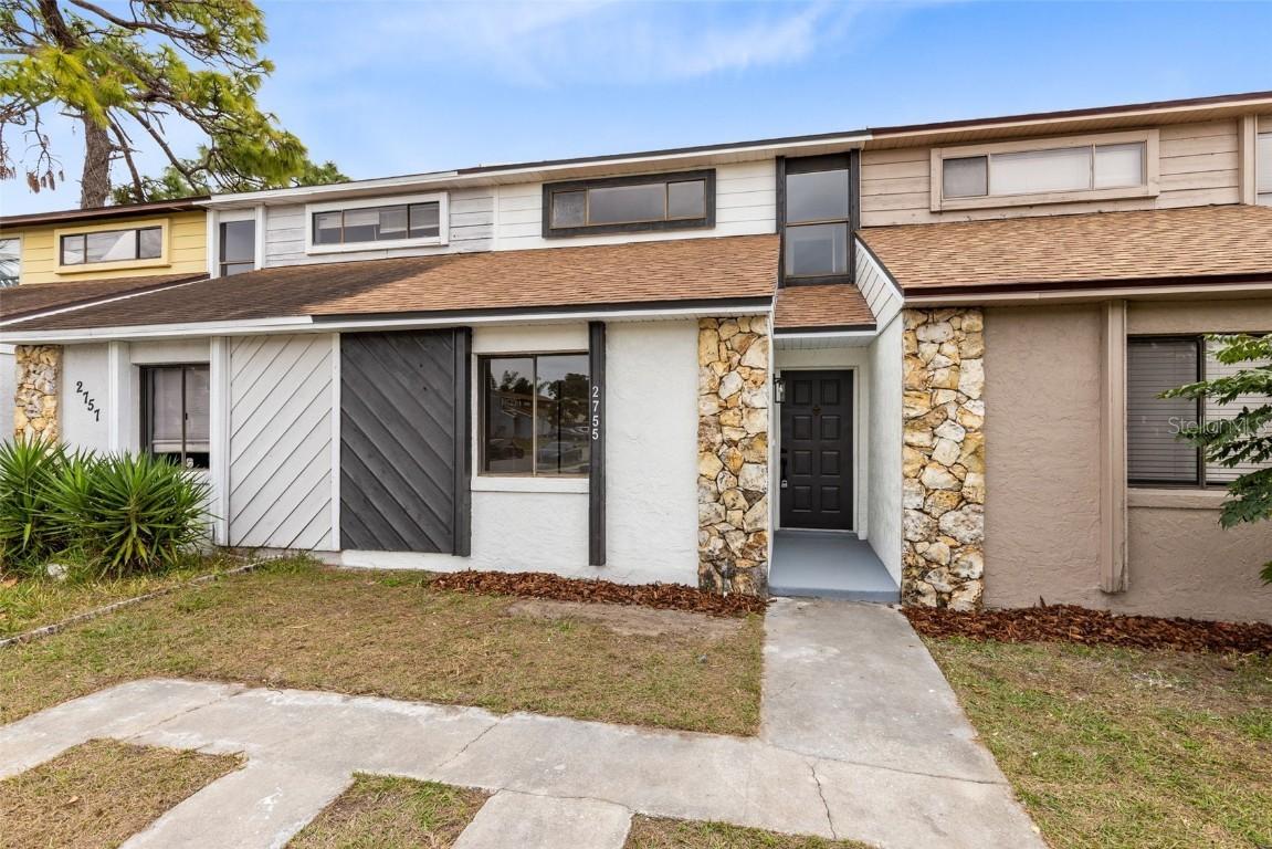 2755 Hunt Club Ln., Orlando, FL 32826