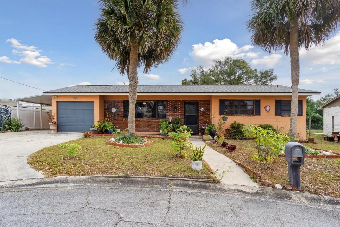 1435 Villa Ct., Deland, FL 32724