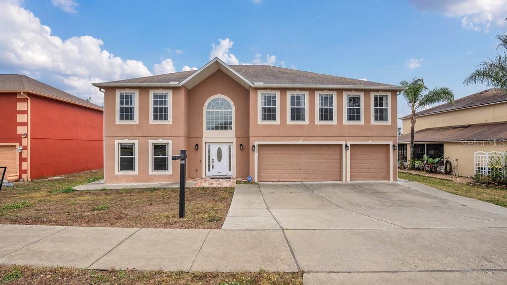 3433 Glossy Leaf Ln., Clermont, FL 34711