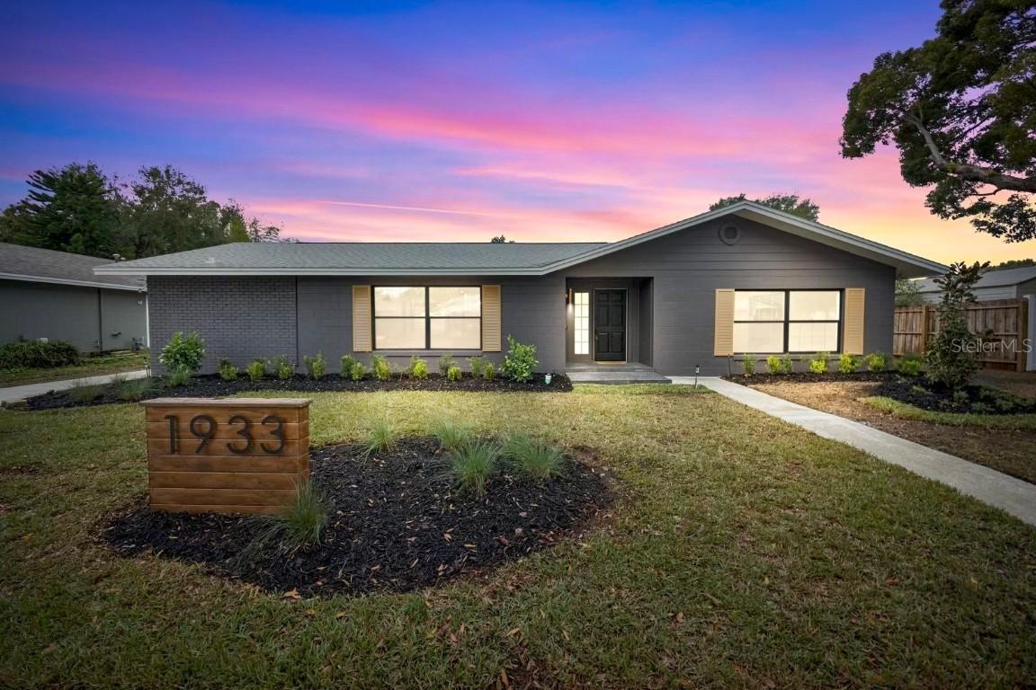 1933 Winnebago Tr., Fern Park, FL 32730