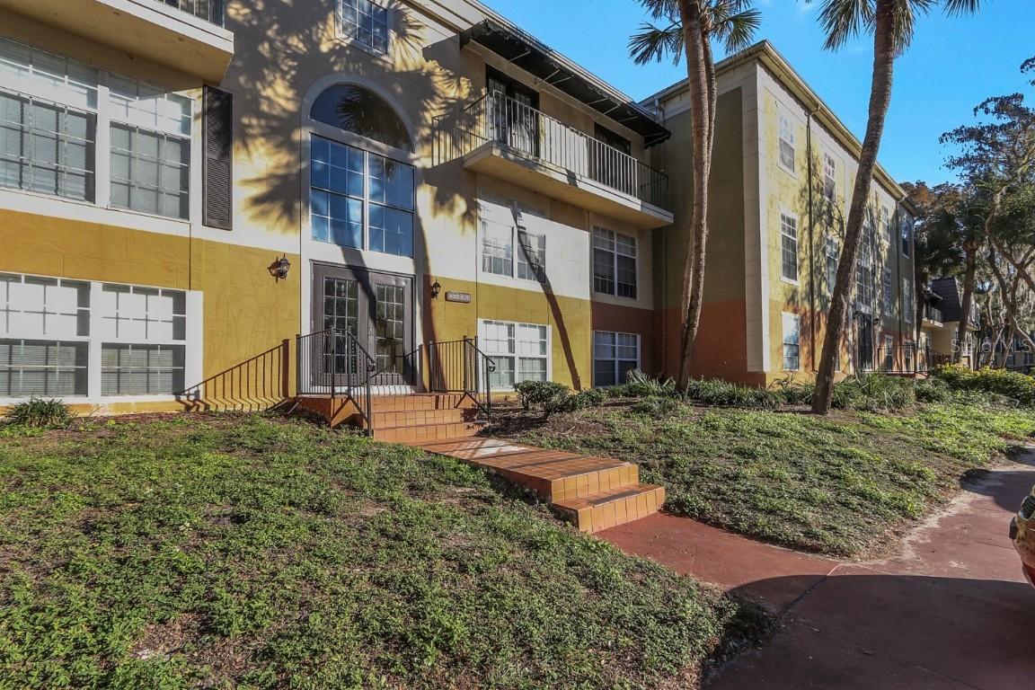 4017 Versailles Dr. #4017F, Orlando, FL 32808