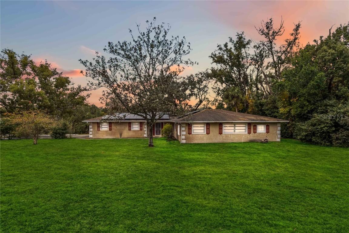 30845 Westward Ho Ave., Sorrento, FL 32776