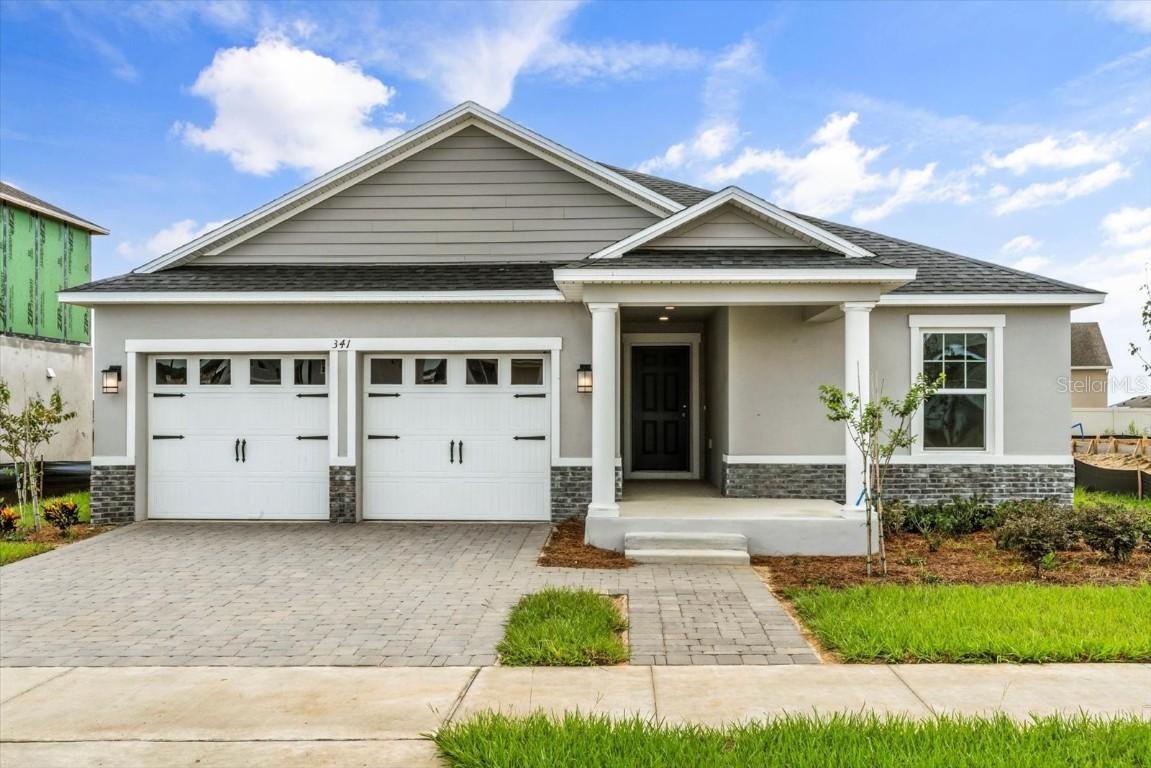 341 Sunbrooke Dr., Groveland, FL 34736