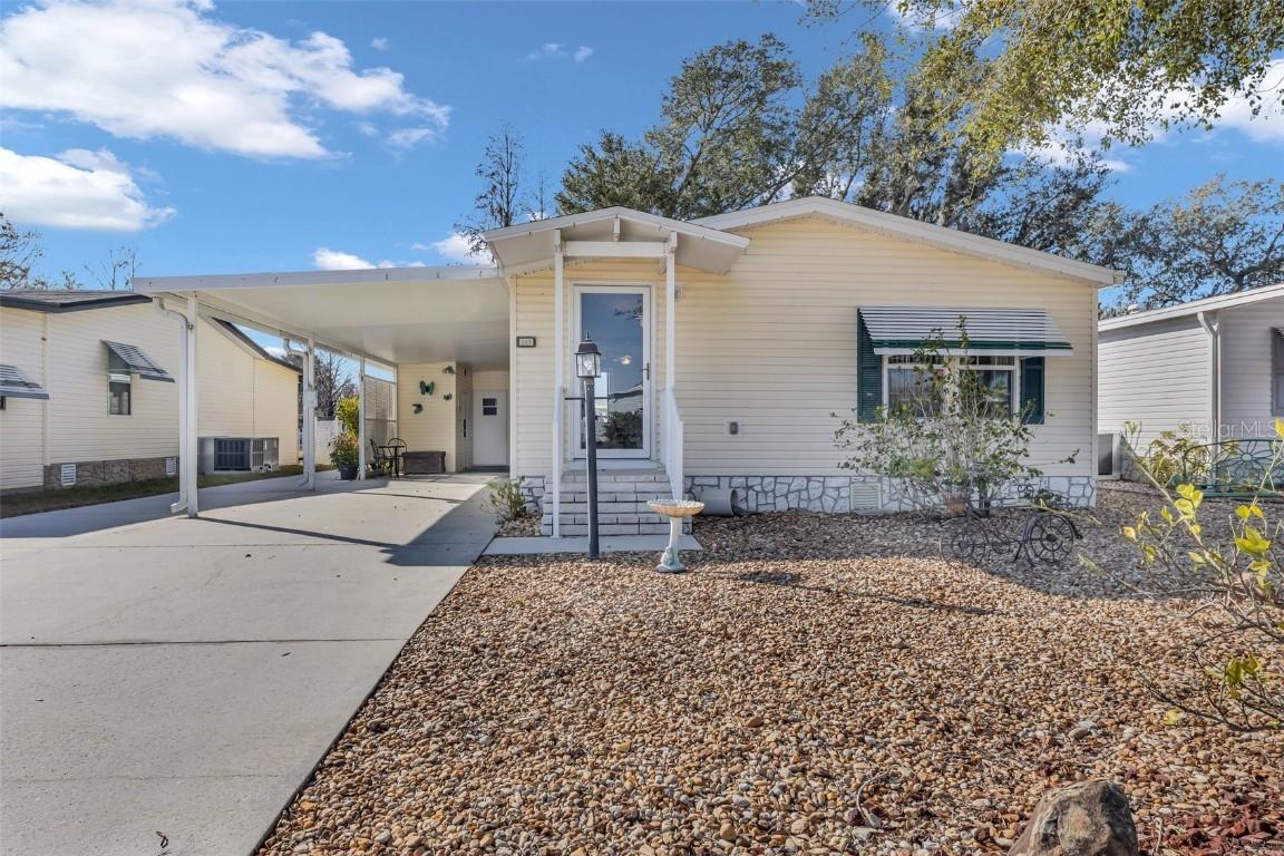 205 Piedmont Park Ave., Davenport, FL 33897