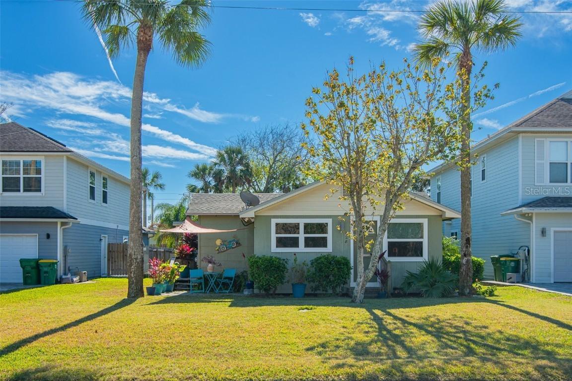628 3rd Ave., Jacksonville Beach, FL 32250