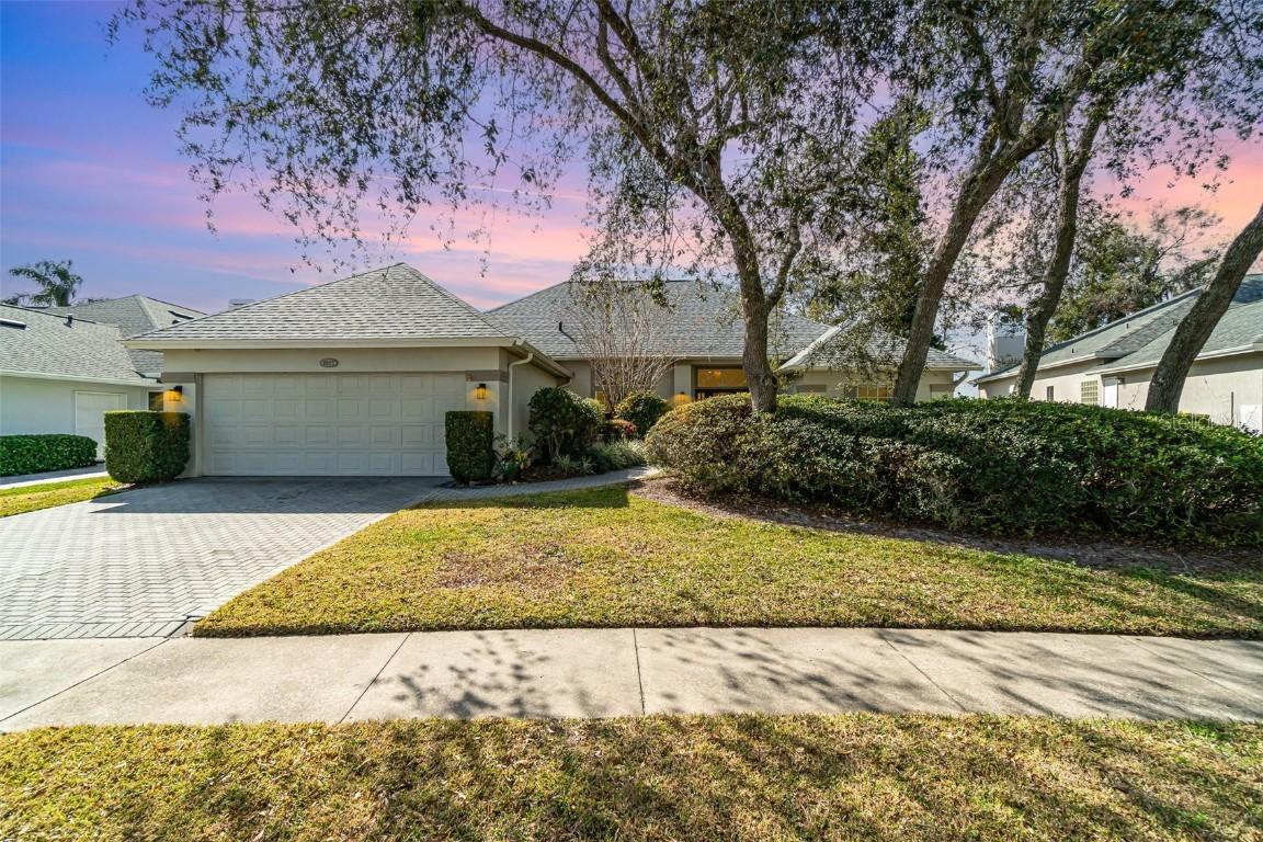 1501 Edgewater Dr., Mount Dora, FL 32757