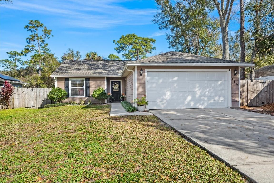 114 W 5th St., Chuluota, FL 32766