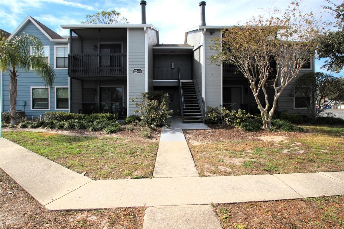 3700 Idlebrook Cir. #208, Casselberry, FL 32707