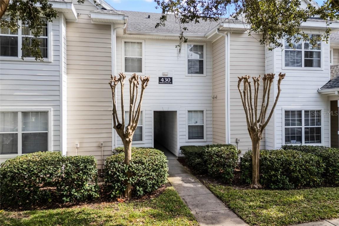 430 Southern Pecan Cir. #207, Winter Garden, FL 34787