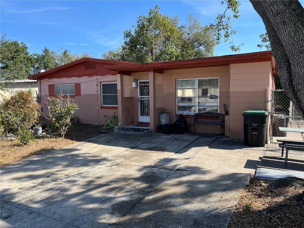 1607 Pontiac Ct., Orlando, FL 32808
