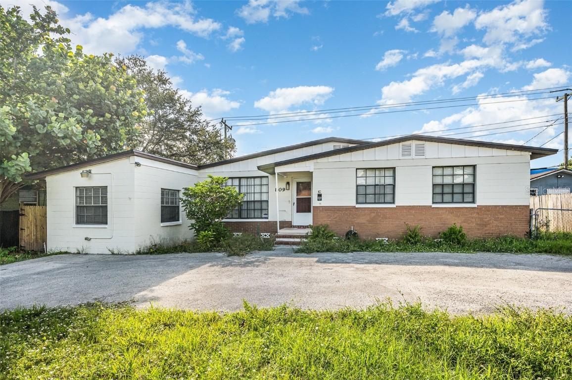 809 Kensington Dr., Cocoa, FL 32922