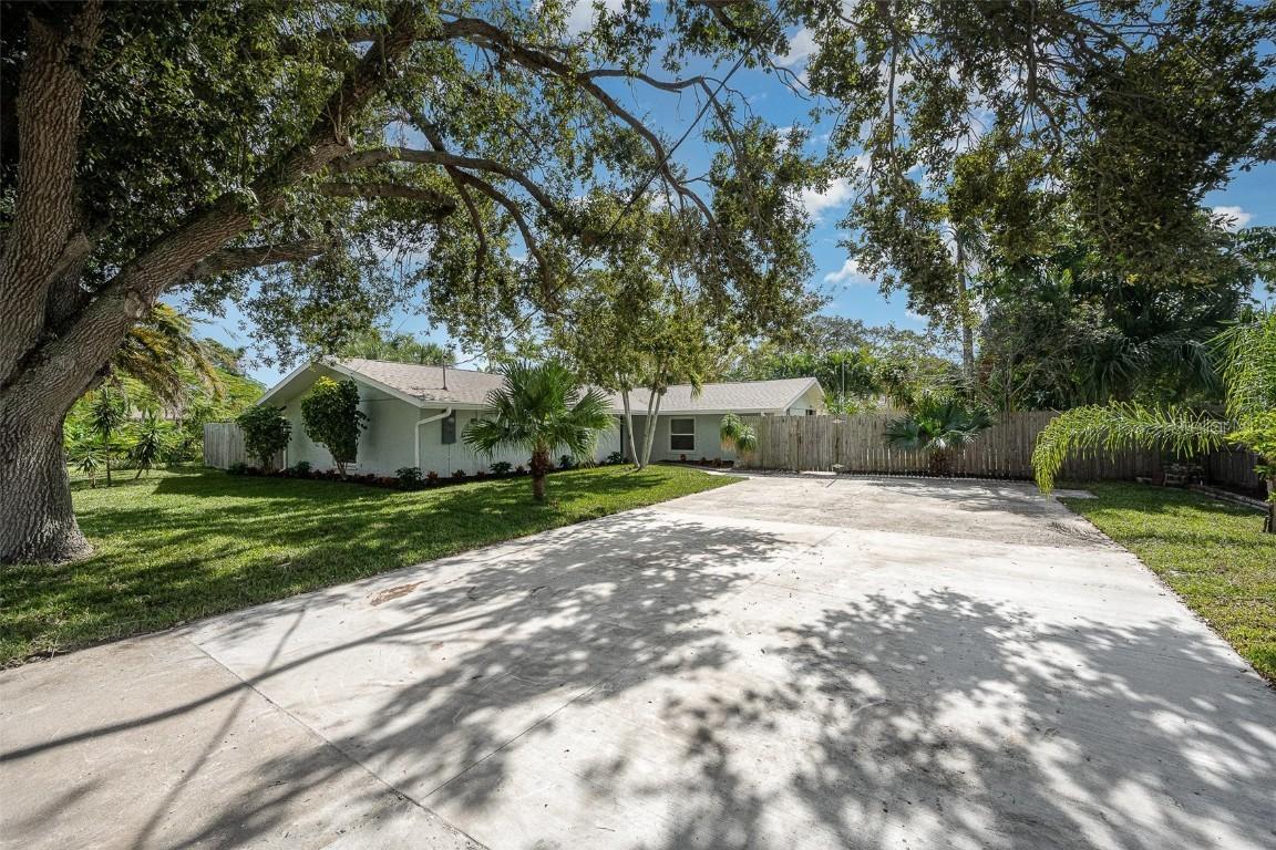 60 Venetian Way, Indian Harbour Beach, FL 32937