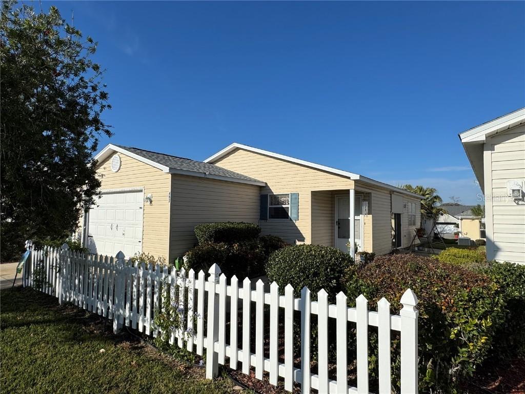 482 Hildalgo Dr., The Villages, FL 32159