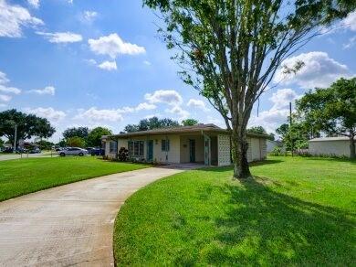 2832 Janet St., Kissimmee, FL 34741
