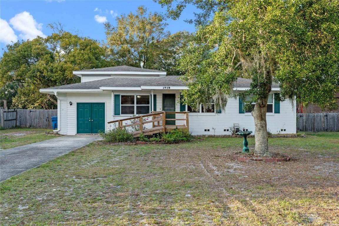 1719 Pine Ave., Deland, FL 32724