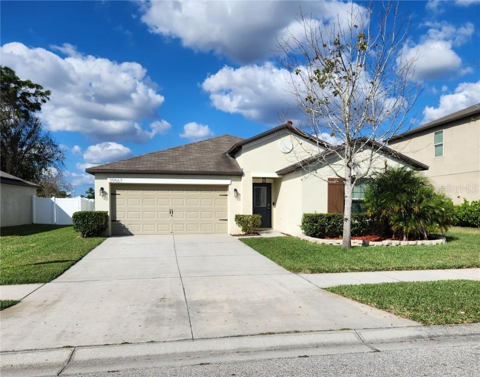 39567 Dawson Chase Dr., Zephyrhills, FL 33540