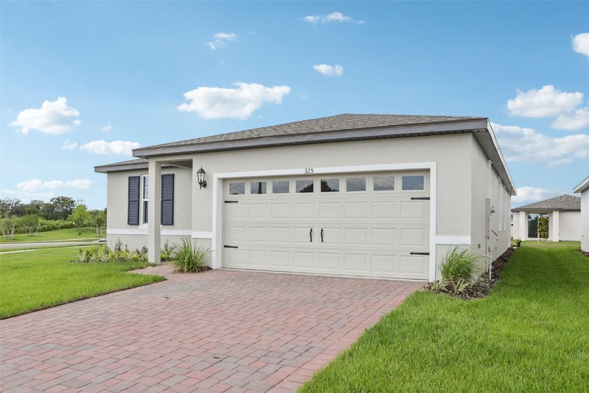 325 Castle Dr., Lake Alfred, FL 33850