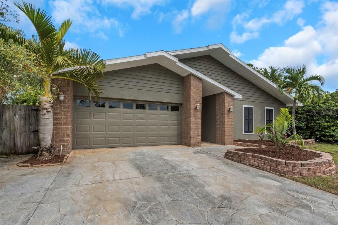 289 Whisper Lake Rd., Palm Harbor, FL 34683