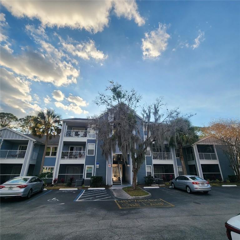 2516 Grassy Point Dr. #206, Lake Mary, FL 32746