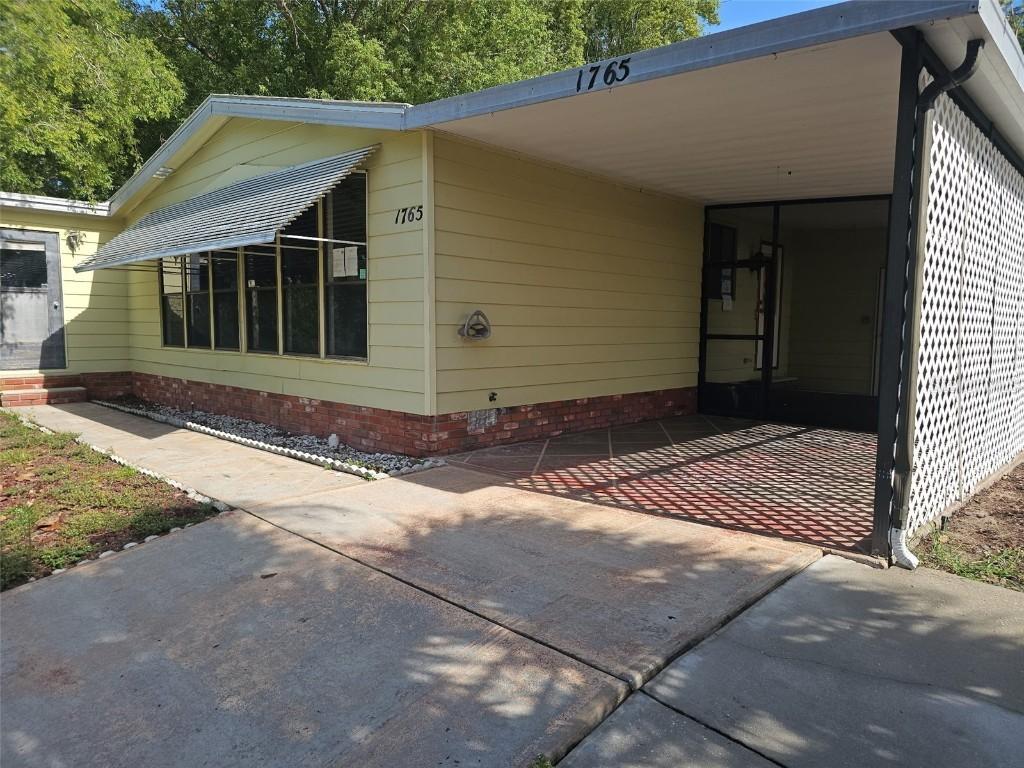 1765 W Schwartz Blvd., Lady Lake, FL 32159