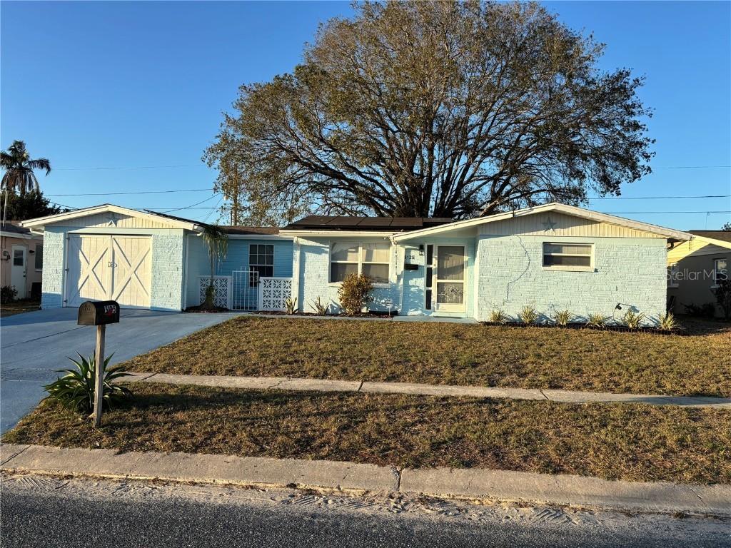 5125 Janice Ln., Holiday, FL 34690
