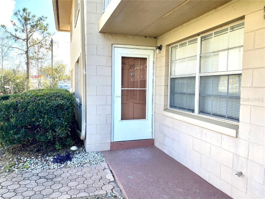 1100 E Caroline St. #119, Tavares, FL 32778
