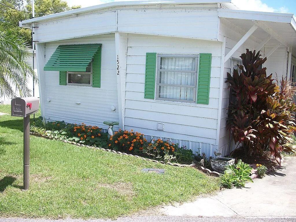 1522 S Shore Dr., Tavares, FL 32778
