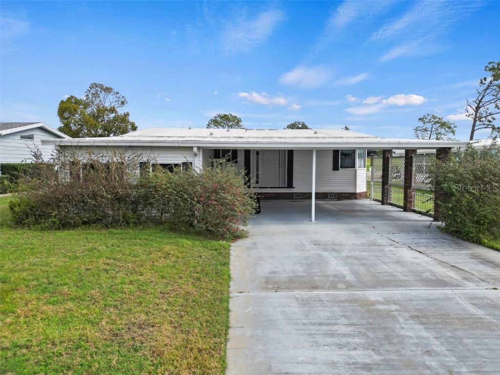 2673 Cayman Cir. #R-38, Zellwood, FL 32798