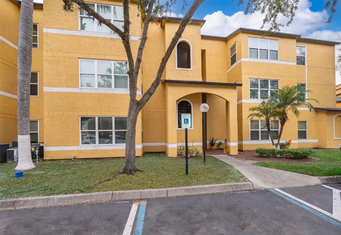 4536 Commander Dr. #1537, Orlando, FL 32822