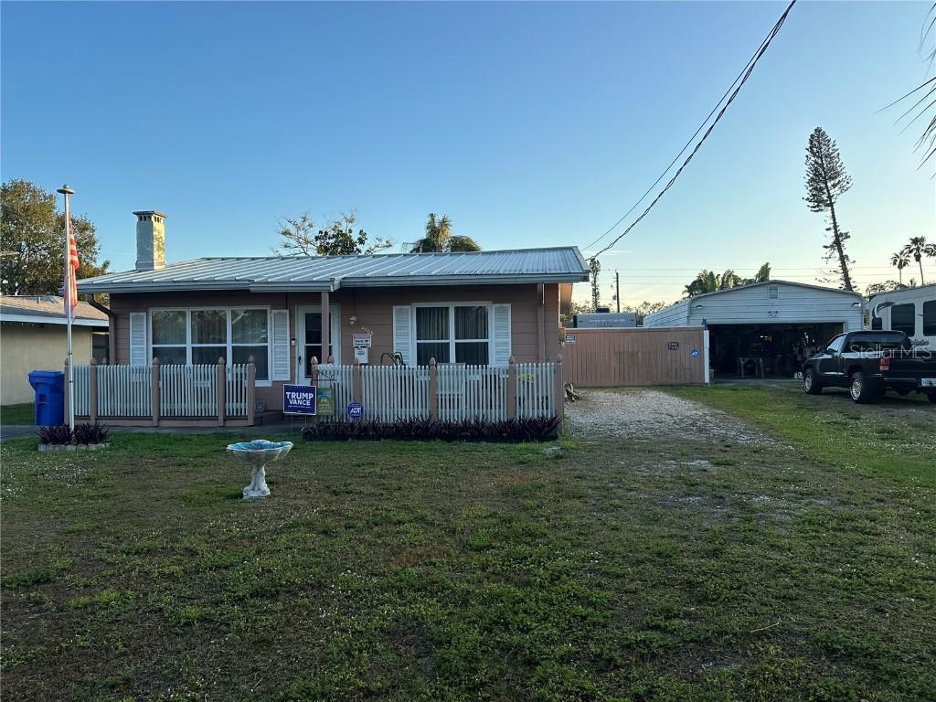 2105 18th Ave., Bradenton, FL 34205