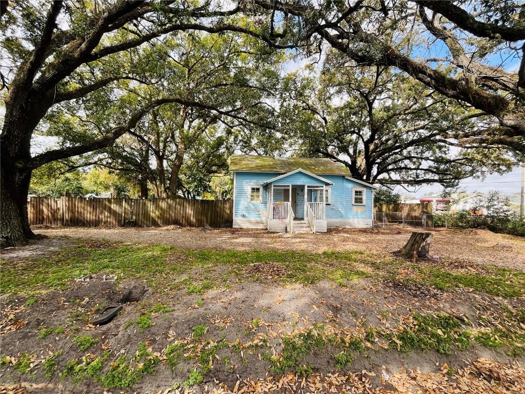 9350 2nd Ave., Orlando, FL 32824