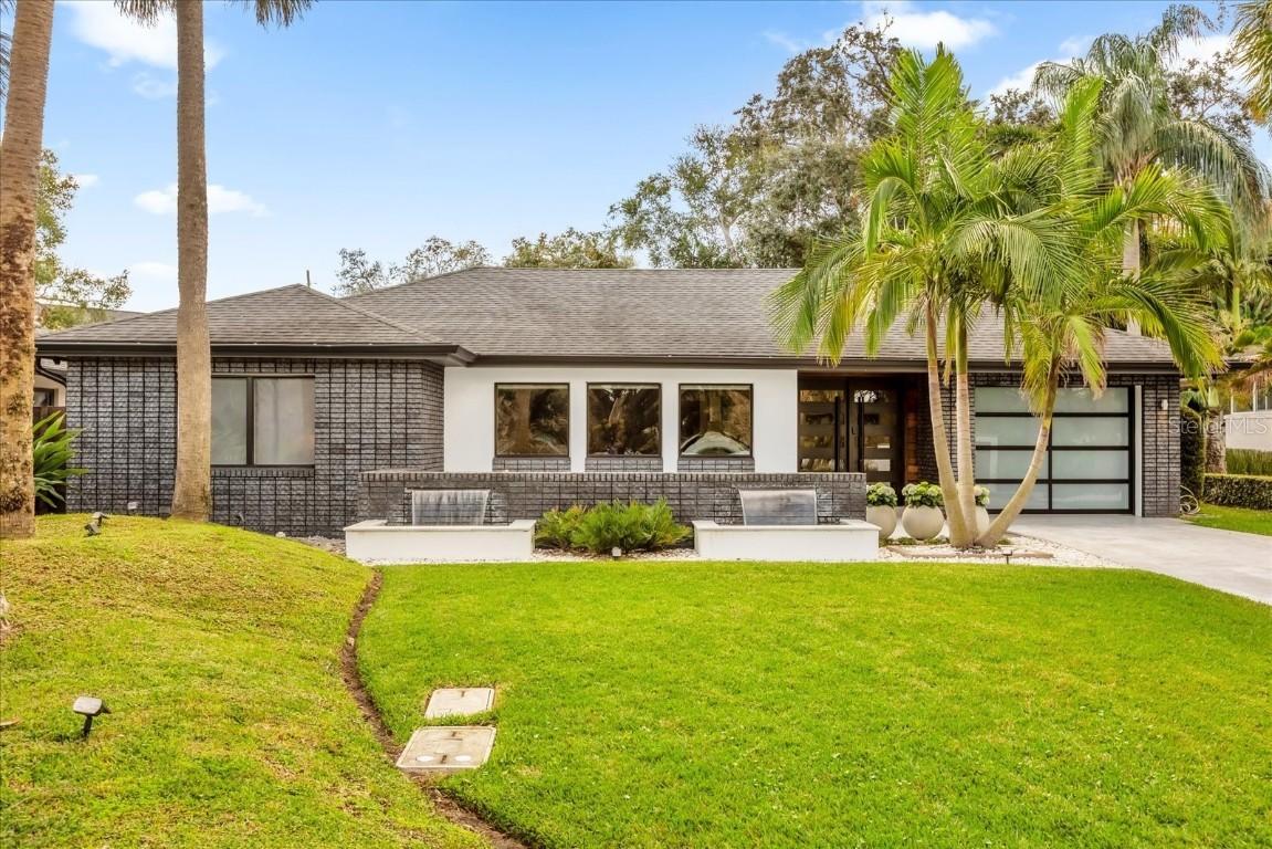 724 Lake Davis Dr., Orlando, FL 32806