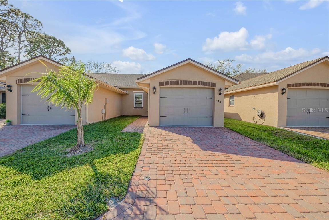 114 Tuscany Villas Dr., Edgewater, FL 32141