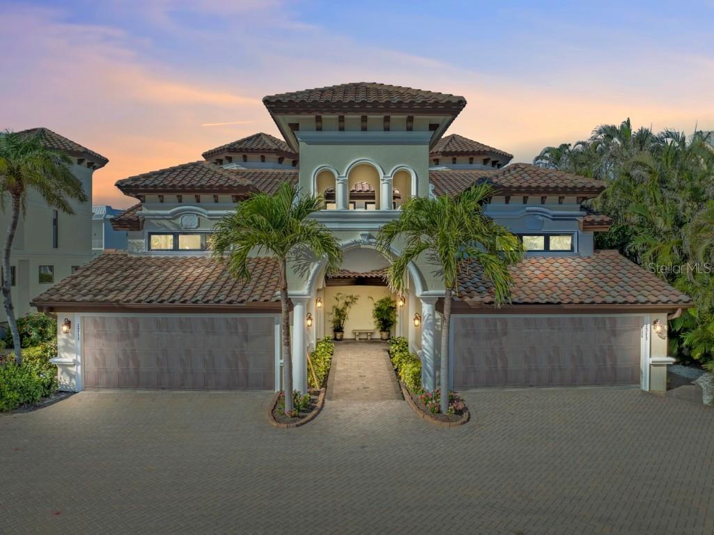 1311 Chesapeake Ave. #4A, Naples, FL 34102